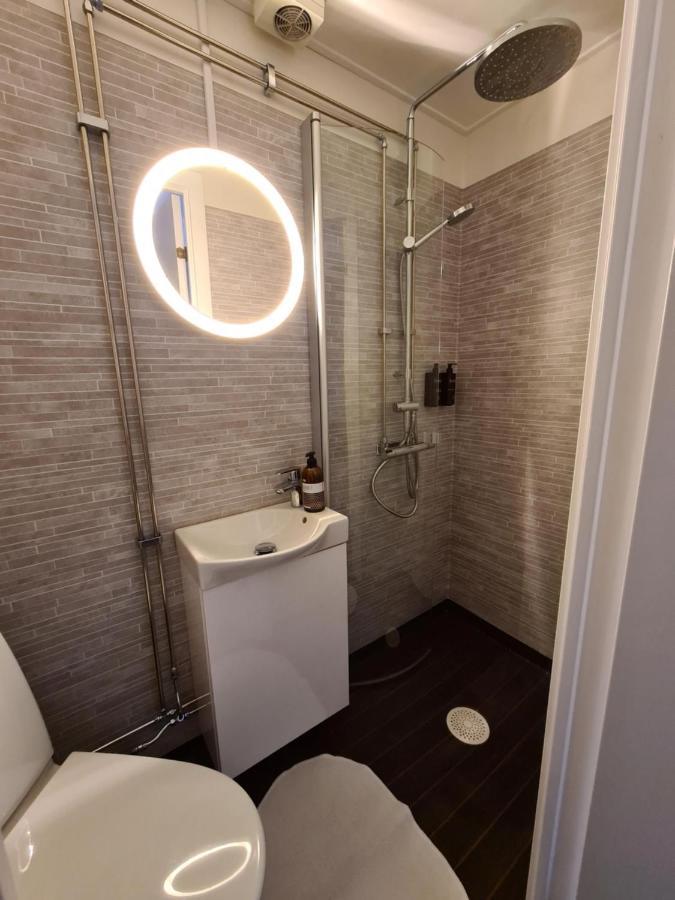 Dala-Jaerna Hotell Och Vandrarhem Zewnętrze zdjęcie
