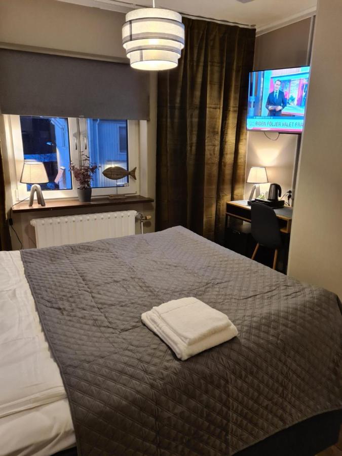 Dala-Jaerna Hotell Och Vandrarhem Zewnętrze zdjęcie